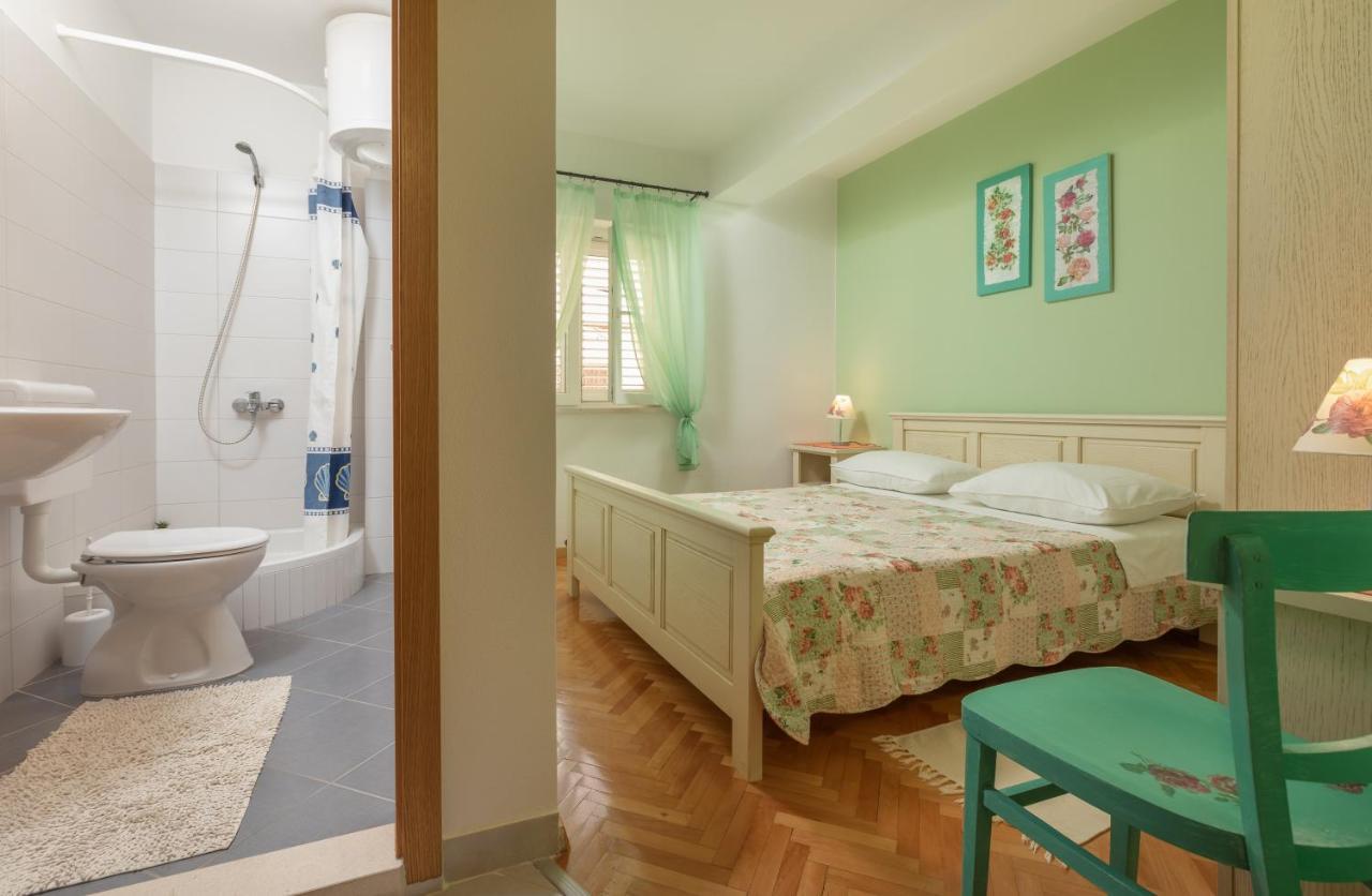 Apartment Top Terrace 포드고라 외부 사진