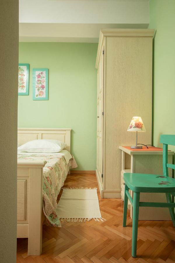 Apartment Top Terrace 포드고라 외부 사진