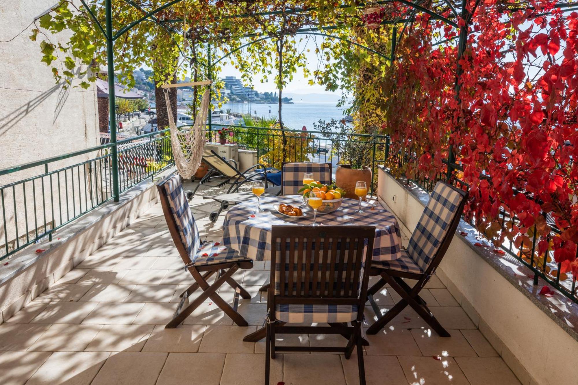 Apartment Top Terrace 포드고라 외부 사진