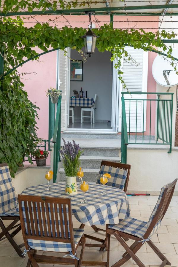Apartment Top Terrace 포드고라 외부 사진
