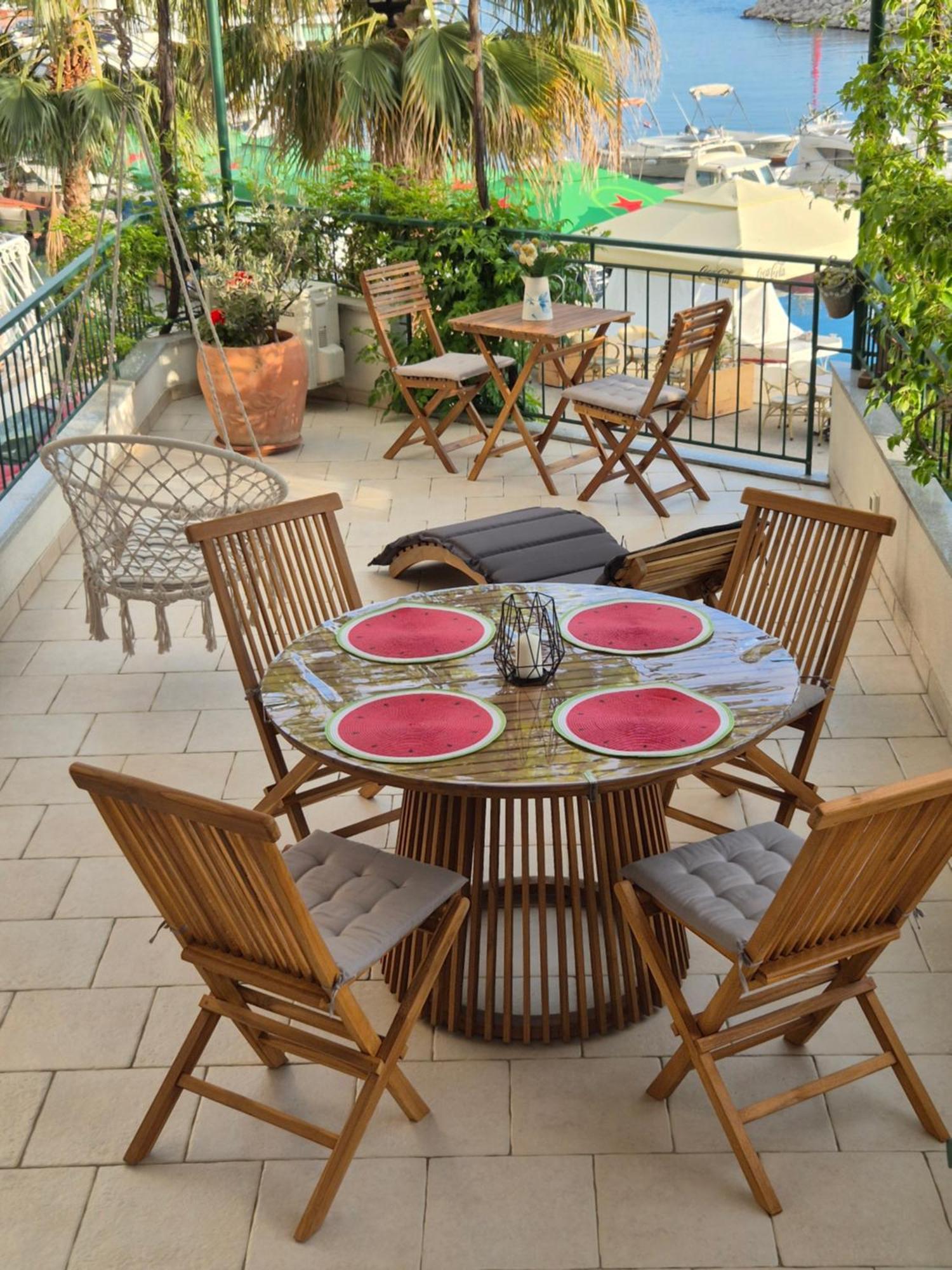 Apartment Top Terrace 포드고라 외부 사진